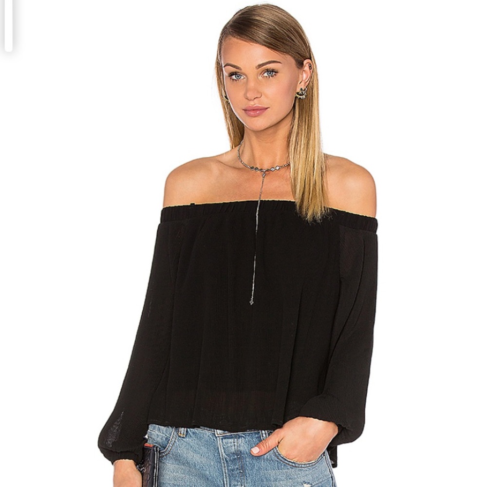 J.O.A Off The Shoulder Long Sleeve Top in Black